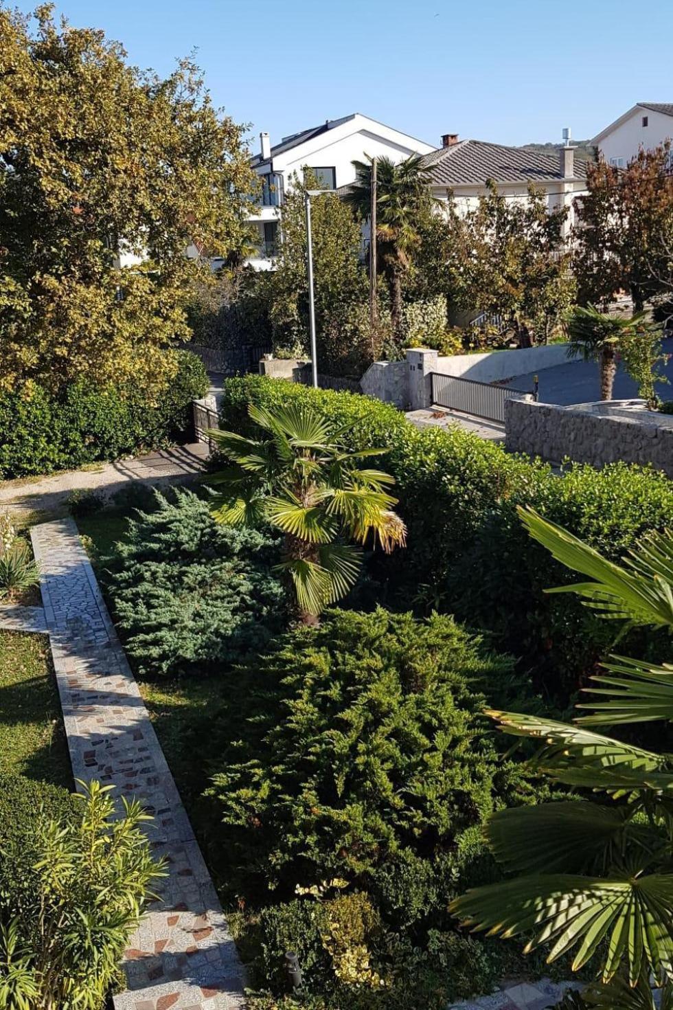 Apartments With A Parking Space Malinska Luaran gambar