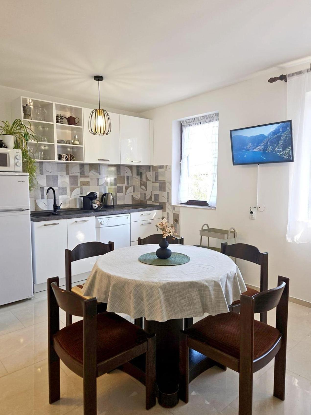 Apartments With A Parking Space Malinska Luaran gambar